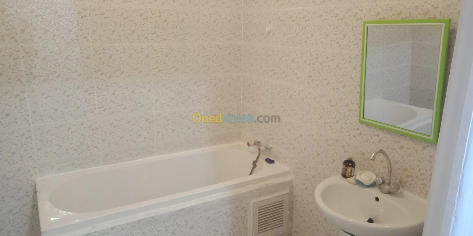 Location d'un appartement à belgaid résidence Moufdi zakaria 