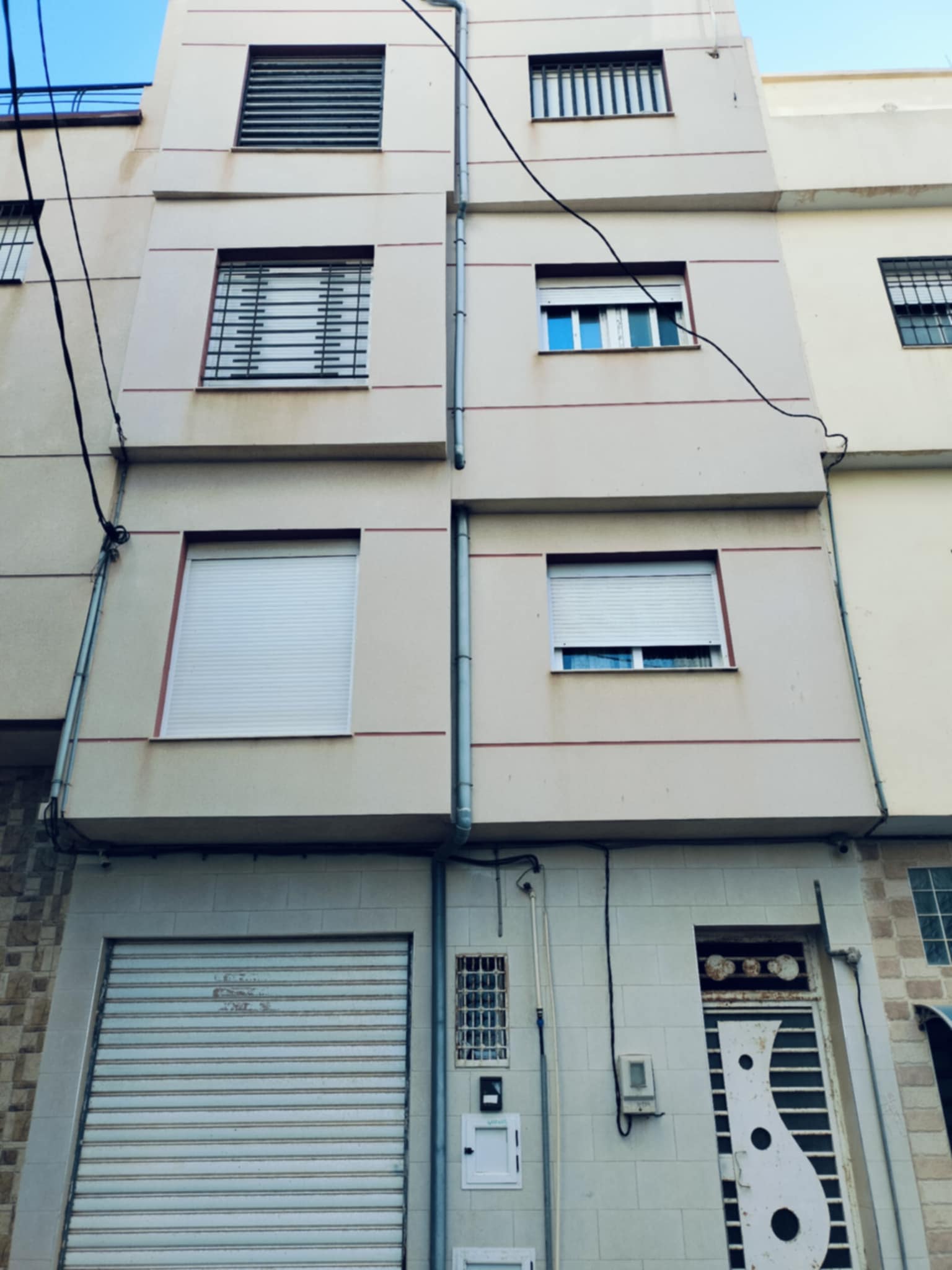 Location F2 à Belgaid