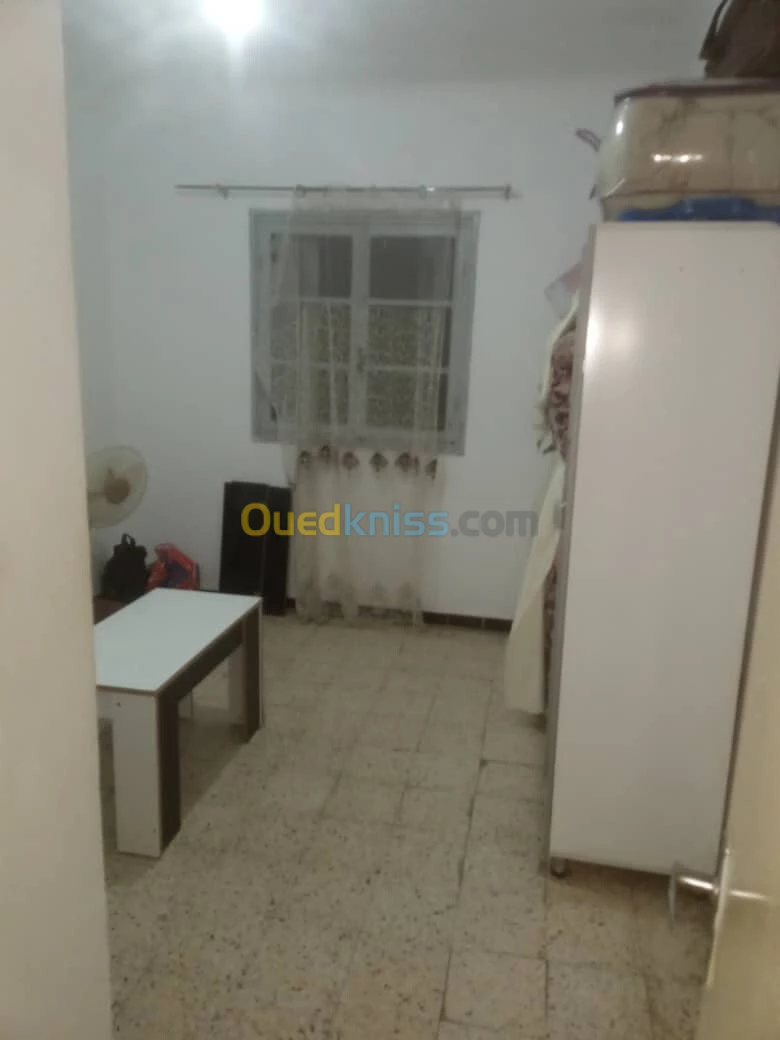 Location F3 à aKID LOTFI