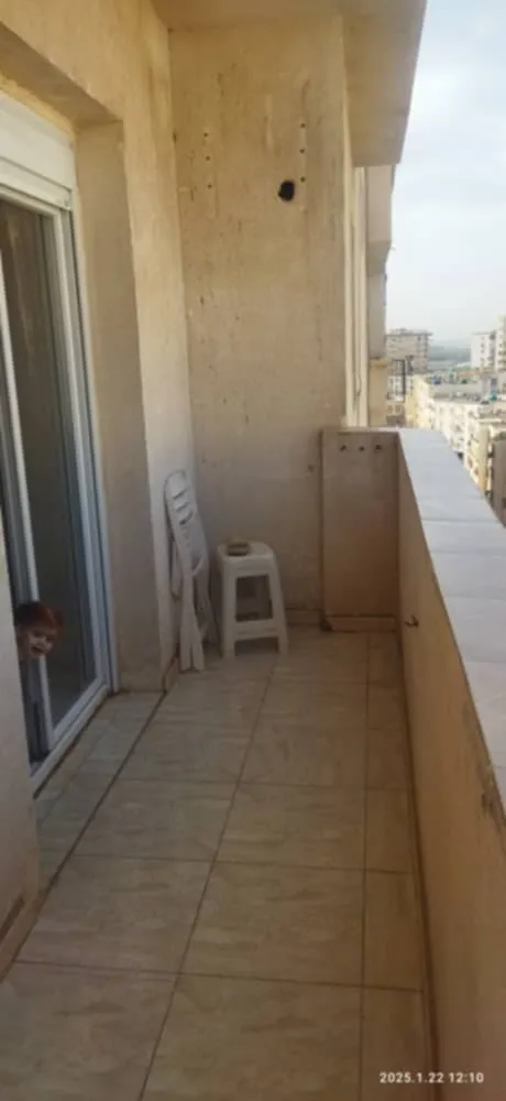  vente d'un appartement  à Hai yasmin2