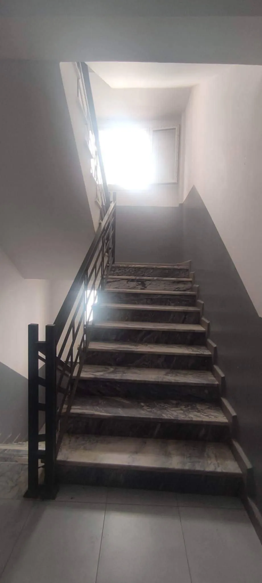 Location d'un appartement  à Hai Belgaid 