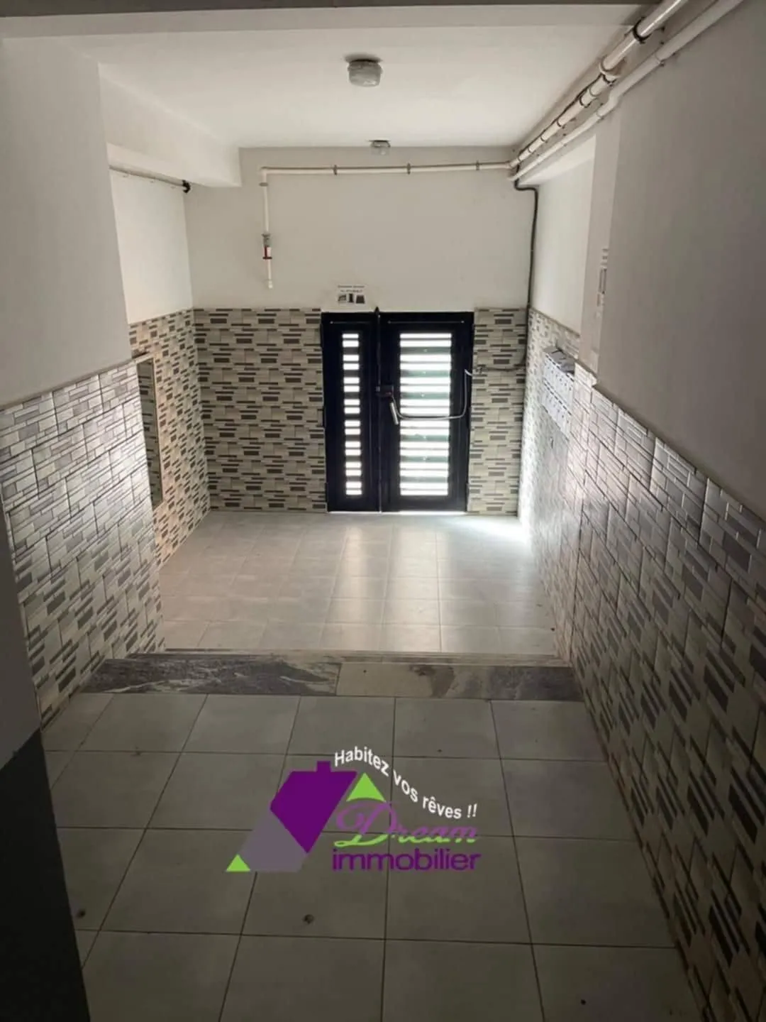 Location d'un appartement  à Hai Belgaid 