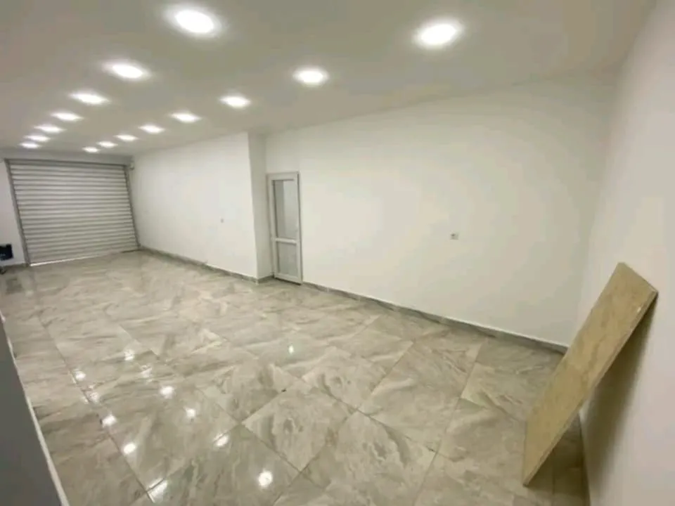 Location locale à Pépinière vers Ardis 