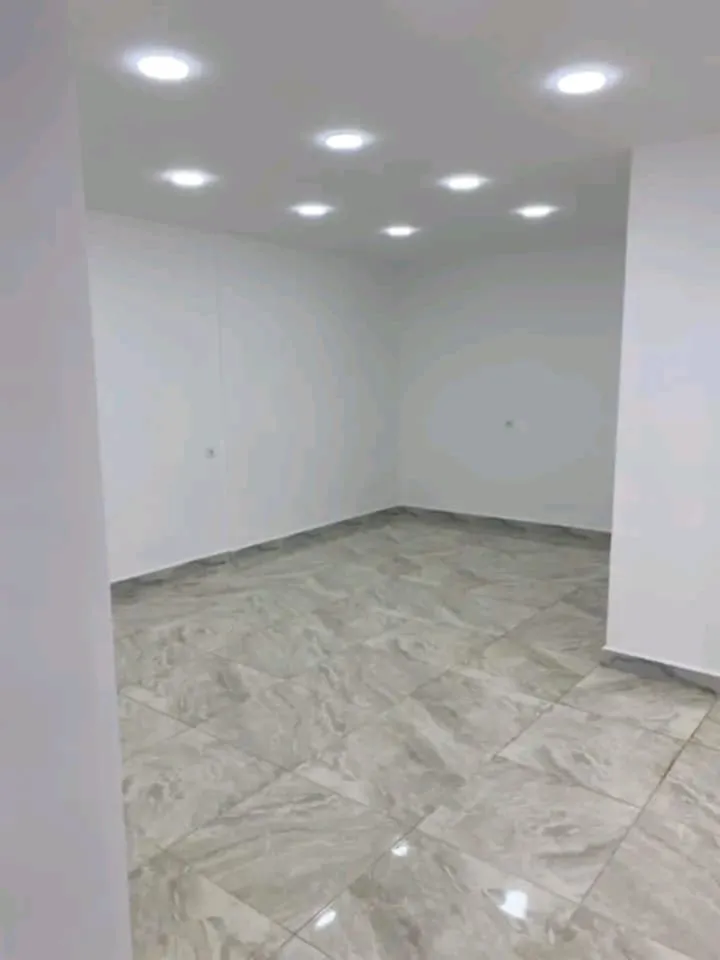 Location locale à Pépinière vers Ardis 