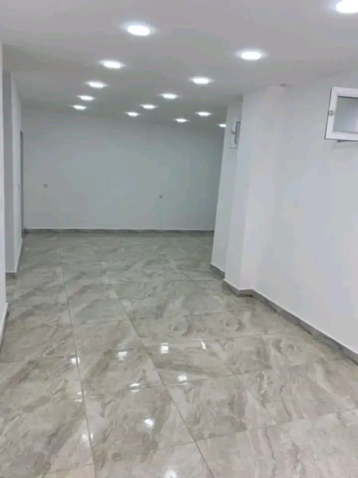 Location locale à Pépinière vers Ardis 