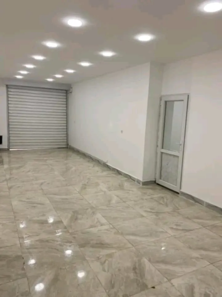 Location locale à Pépinière vers Ardis 