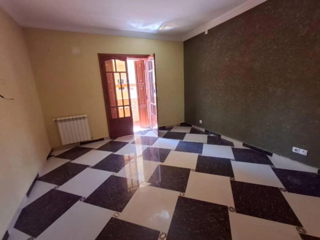 Location niveau de villa à belgaid 