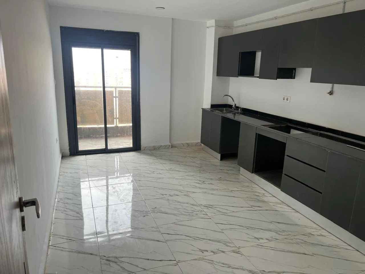 Location d'un appartement  à Ben melissa , belgaid 