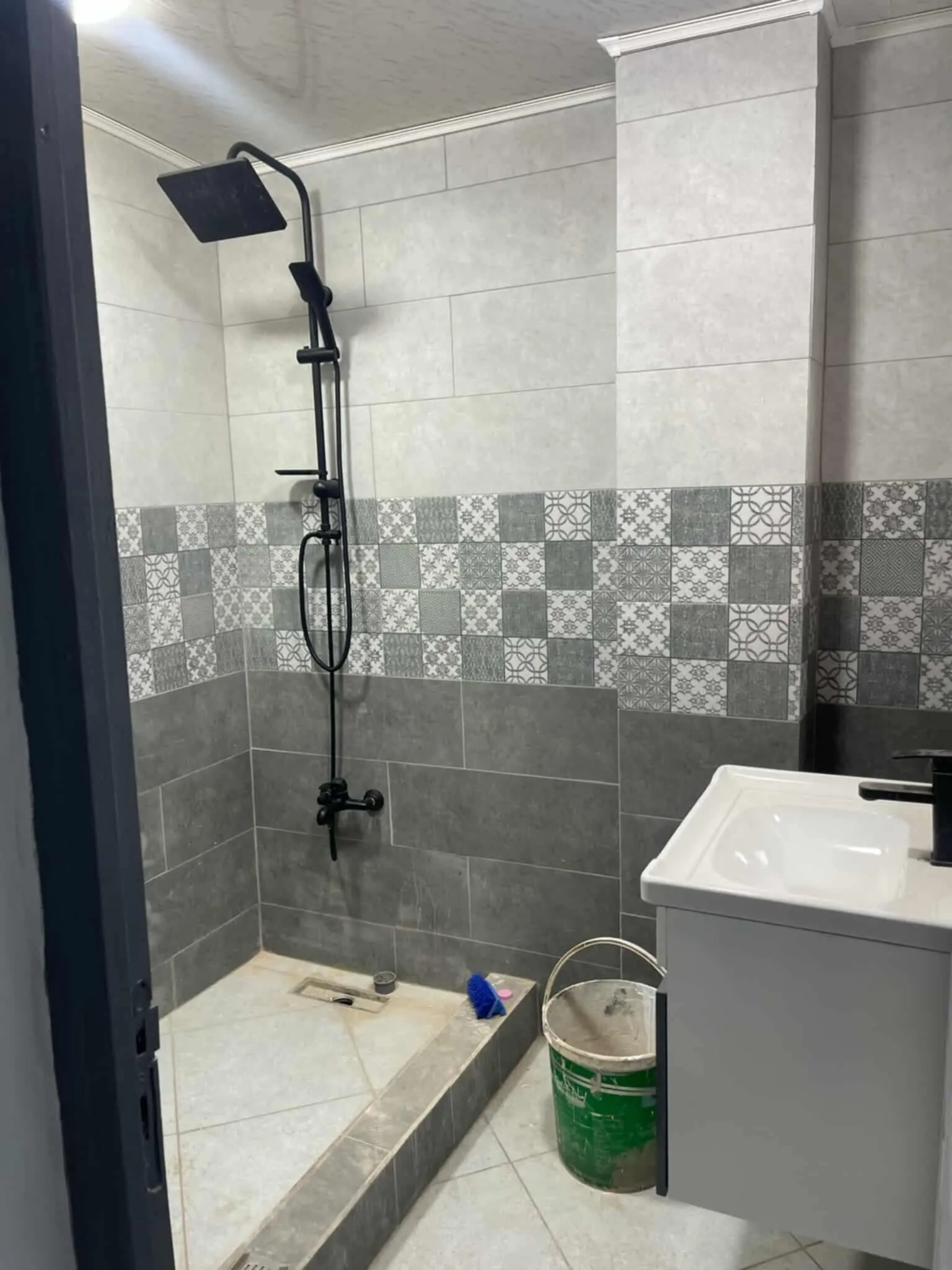 vente d'un appartement F3 rénové à Belgaïd