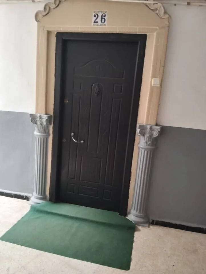 vente d'un appartement F2 situé à Hai Yasmin 2