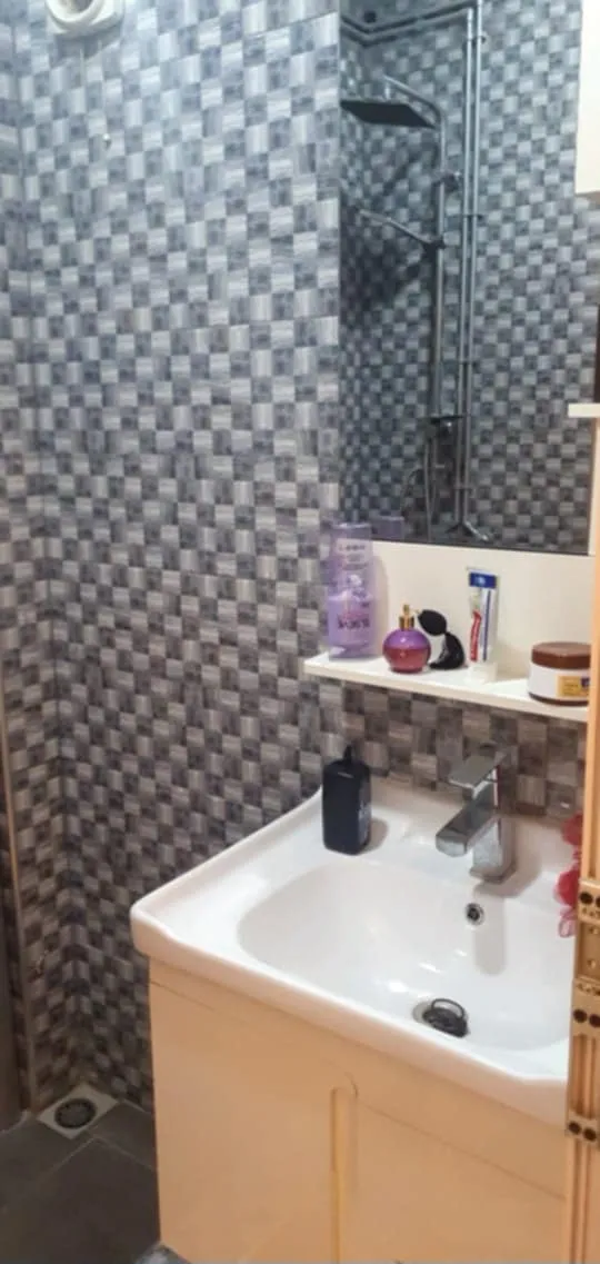 vente d'un appartement F3 à Hai Yasmine