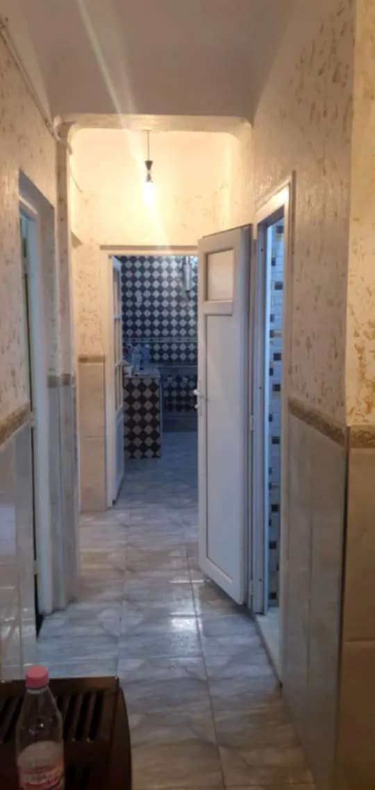 vente d'un appartement F3 à Hai Yasmine