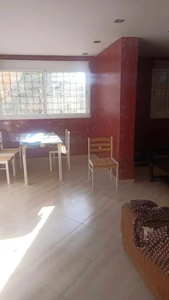 vente d'un appartement F3 idéalement situé à Seddikia